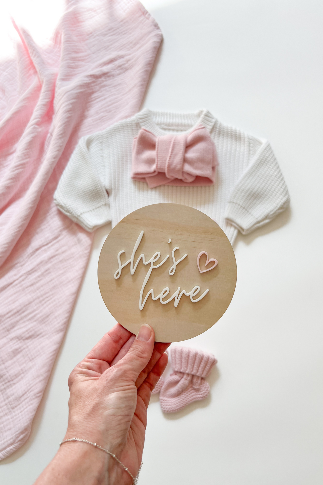 Double Sided Announcement Plaque - "He’s here / She's here" - Blue + Pink